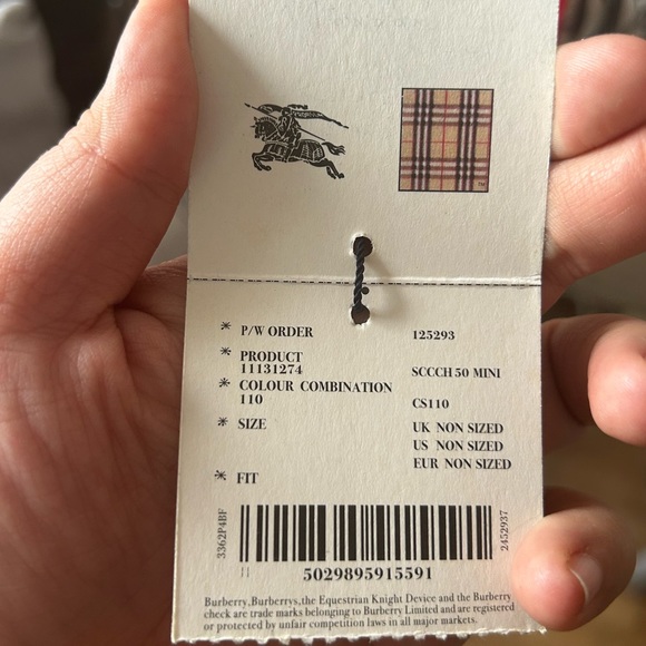 NWT Burberry Cashmere Happy Fringed Red Scarf - Picture 4 of 6